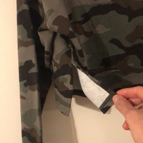 Bb Dakota camo top,size M - Picture 4 of 5